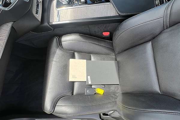 2023 Volvo XC90 Ultimate B6 Dark