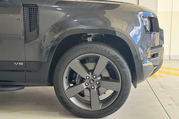 2021 Land Rover Defender 110 P525 V8 L663