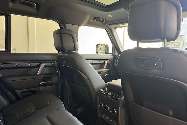 2021 Land Rover Defender 110 P525 V8 L663