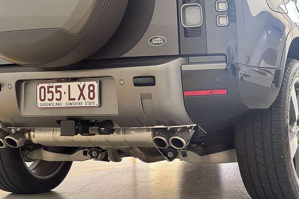 2021 Land Rover Defender 110 P525 V8 L663