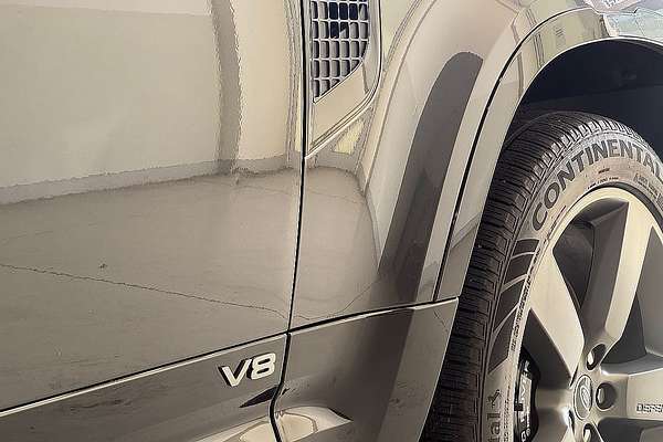2021 Land Rover Defender 110 P525 V8 L663