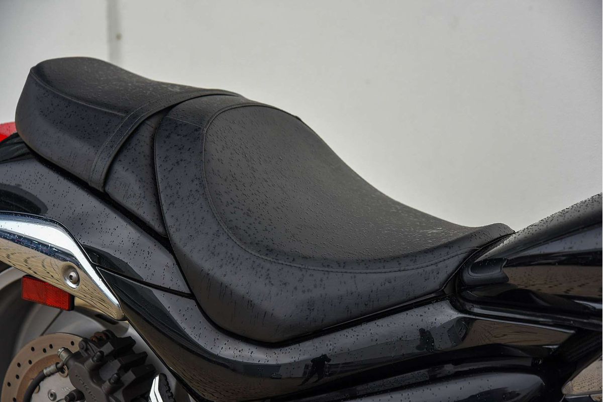 2010 Suzuki BOULEVARD
