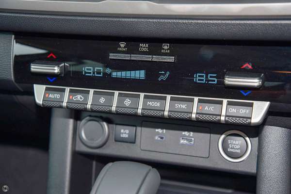 2024 Mitsubishi Triton GLS MV 4X4