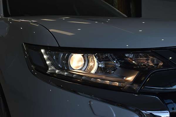 2020 Mitsubishi Outlander ES ZL