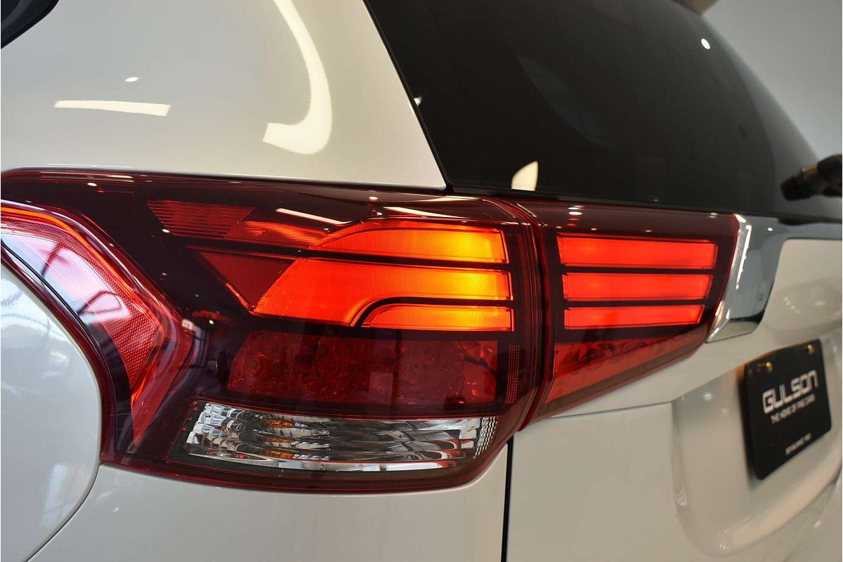 2020 Mitsubishi Outlander ES ZL