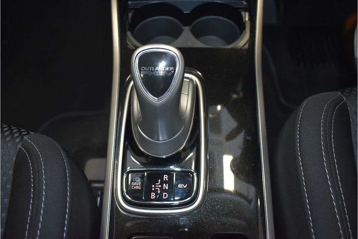2020 Mitsubishi Outlander ES ZL