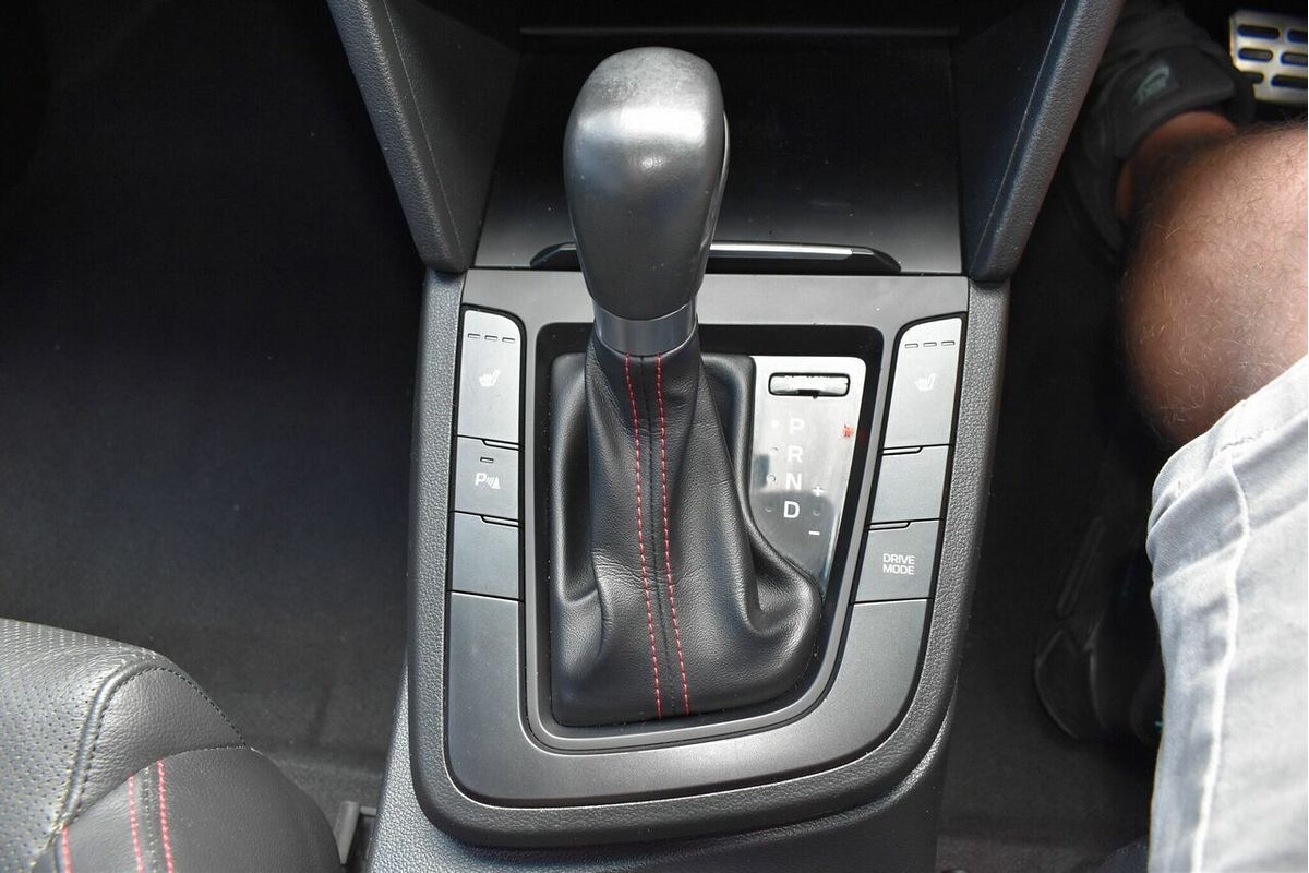 2017 Hyundai Elantra SR Turbo AD