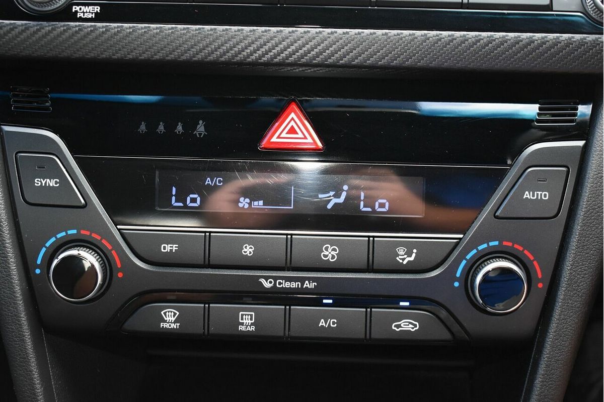 2017 Hyundai Elantra SR Turbo AD
