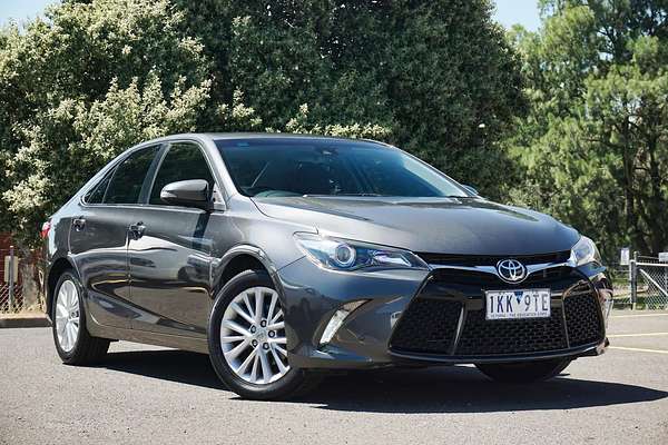 2017 Toyota Camry Atara SL ASV50R