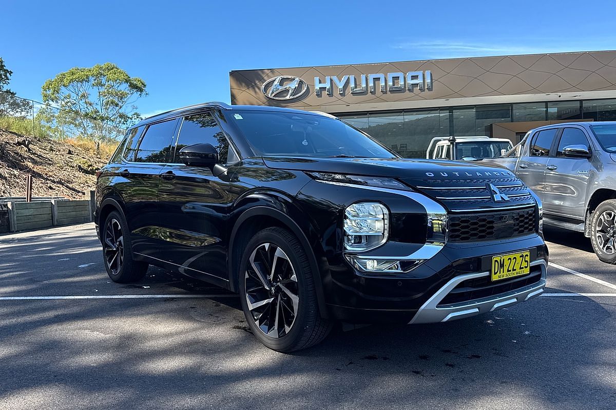 2022 Mitsubishi Outlander Exceed Tourer ZM