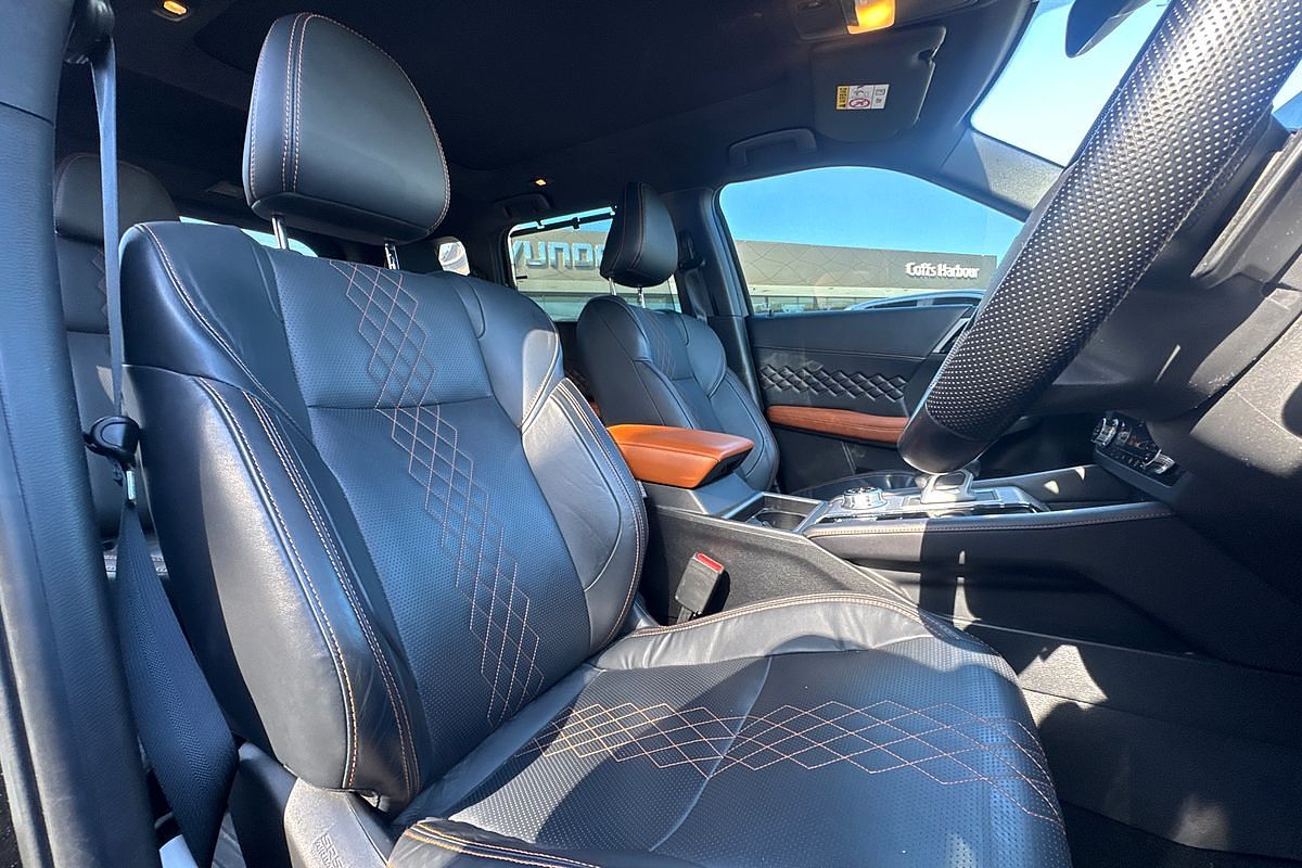 2022 Mitsubishi Outlander Exceed Tourer ZM