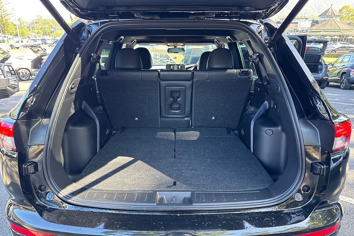 2022 Mitsubishi Outlander Exceed Tourer ZM