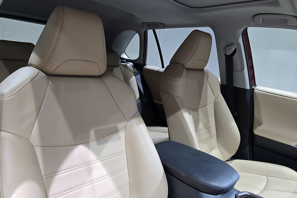 2021 Toyota RAV4 Cruiser AXAH52R