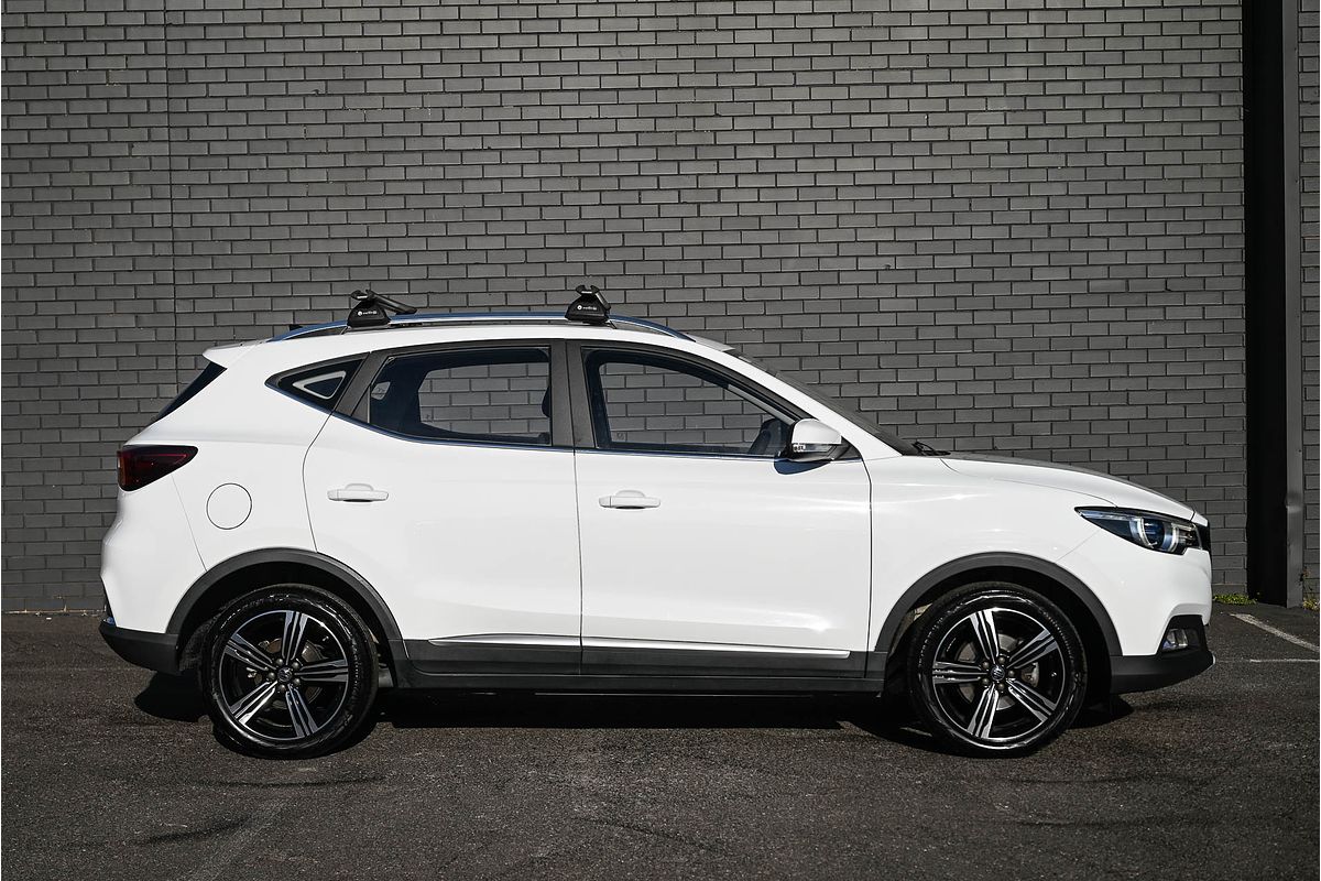 2018 MG ZS Essence AZS1