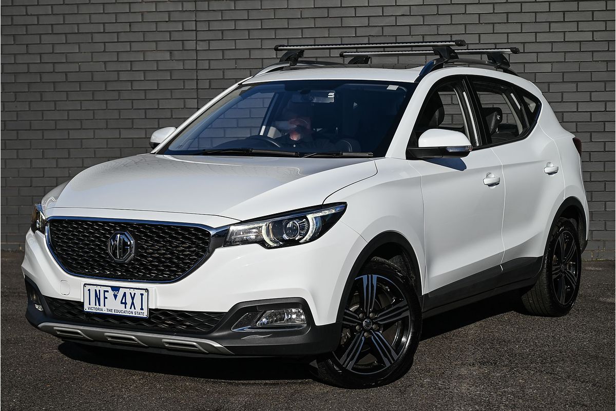 2018 MG ZS Essence AZS1