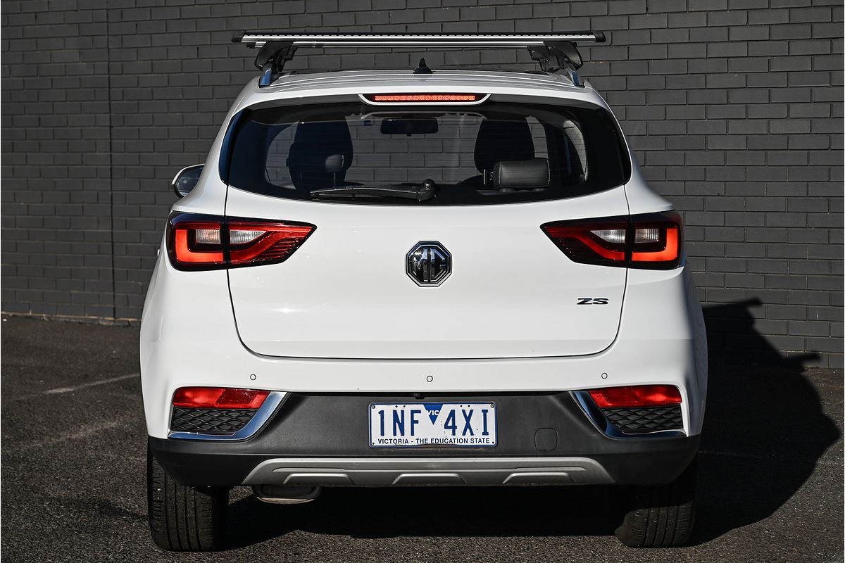 2018 MG ZS Essence AZS1