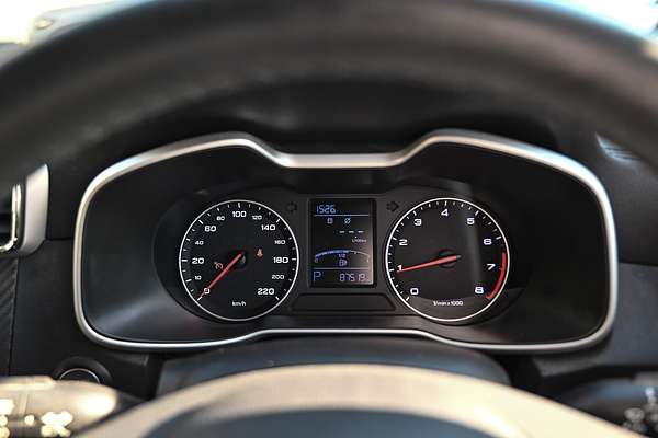 2018 MG ZS Essence AZS1