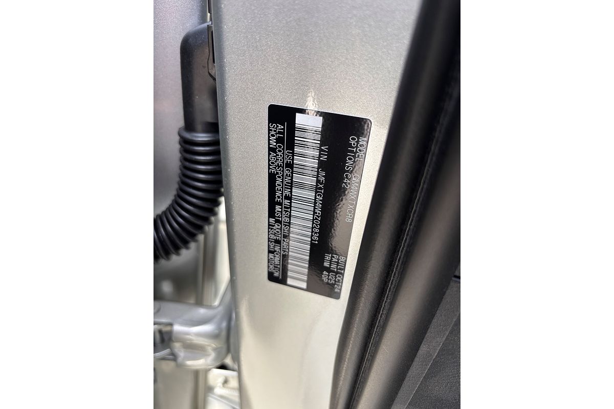 2024 Mitsubishi Outlander LS ZM