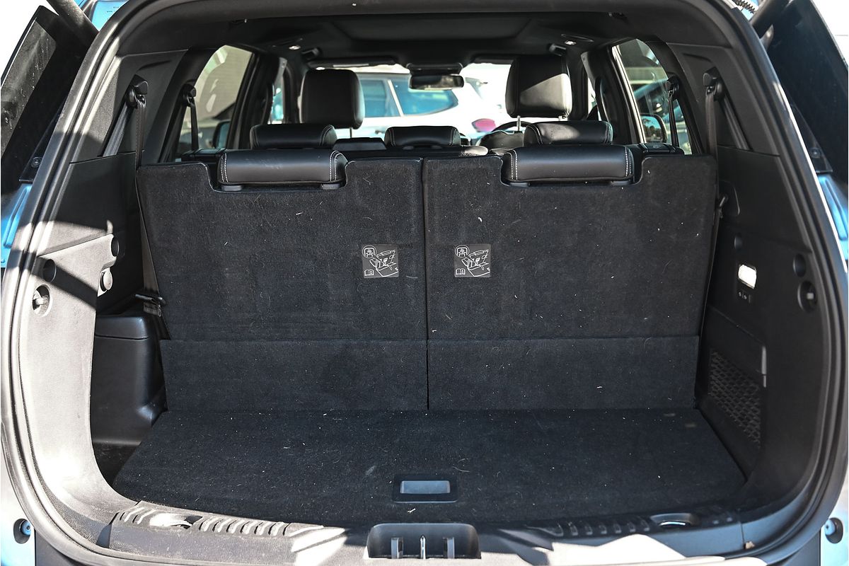 2023 Ford Everest Platinum