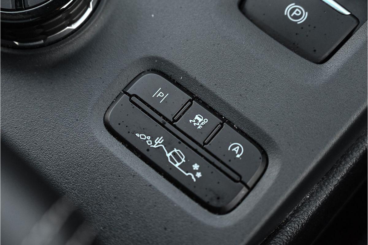 2023 Ford Everest Platinum