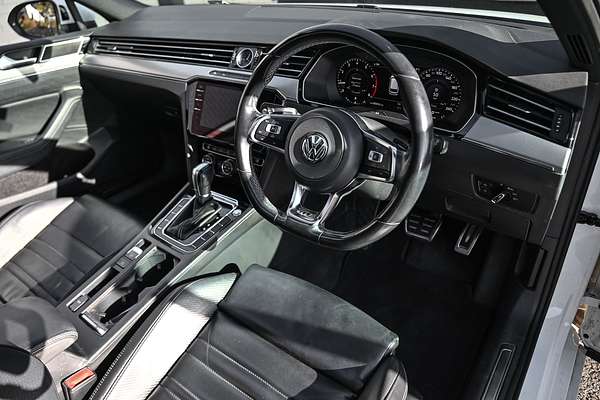 2018 Volkswagen Passat 206TSI R-Line B8