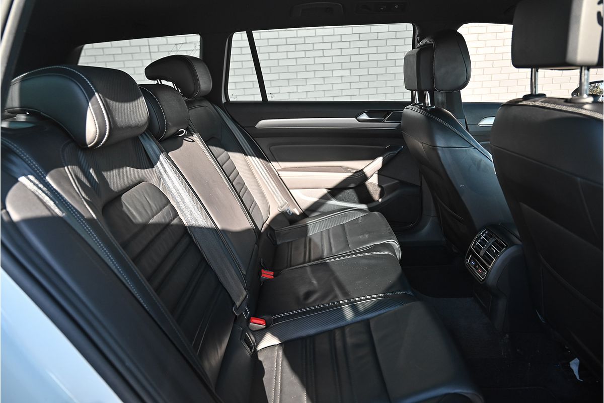 2018 Volkswagen Passat 206TSI R-Line B8