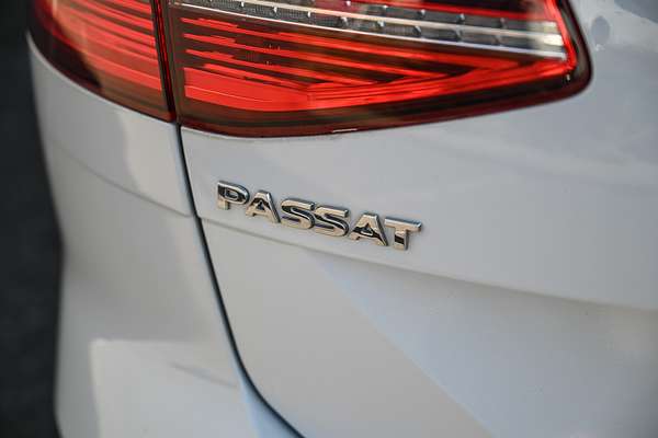 2018 Volkswagen Passat 206TSI R-Line B8