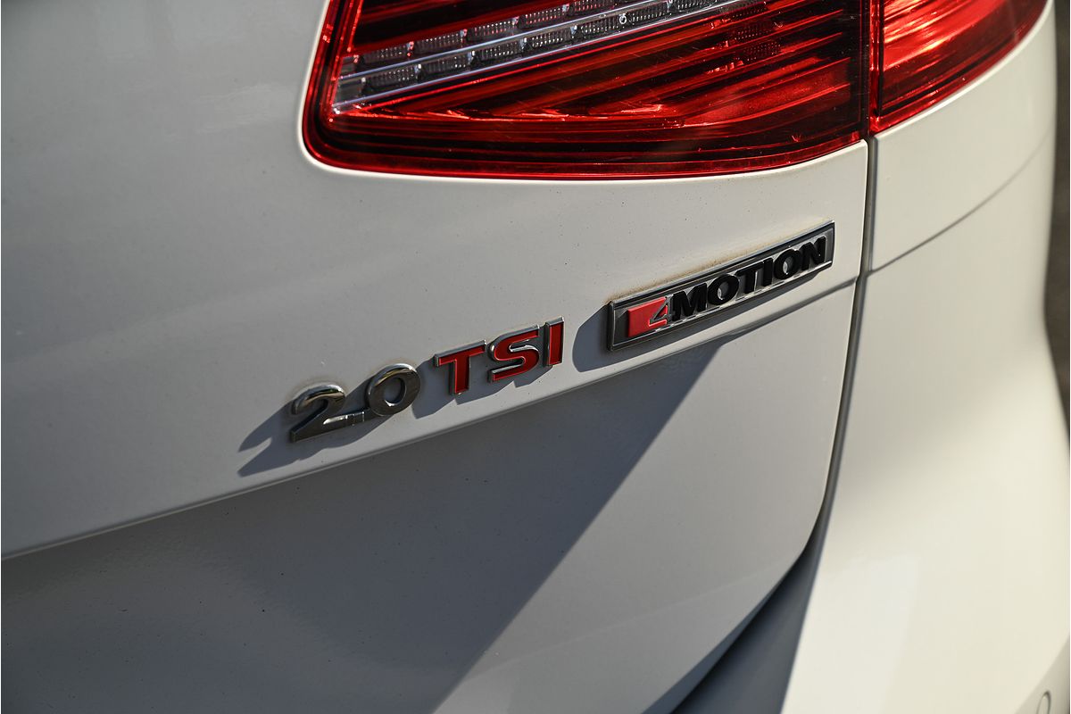2018 Volkswagen Passat 206TSI R-Line B8