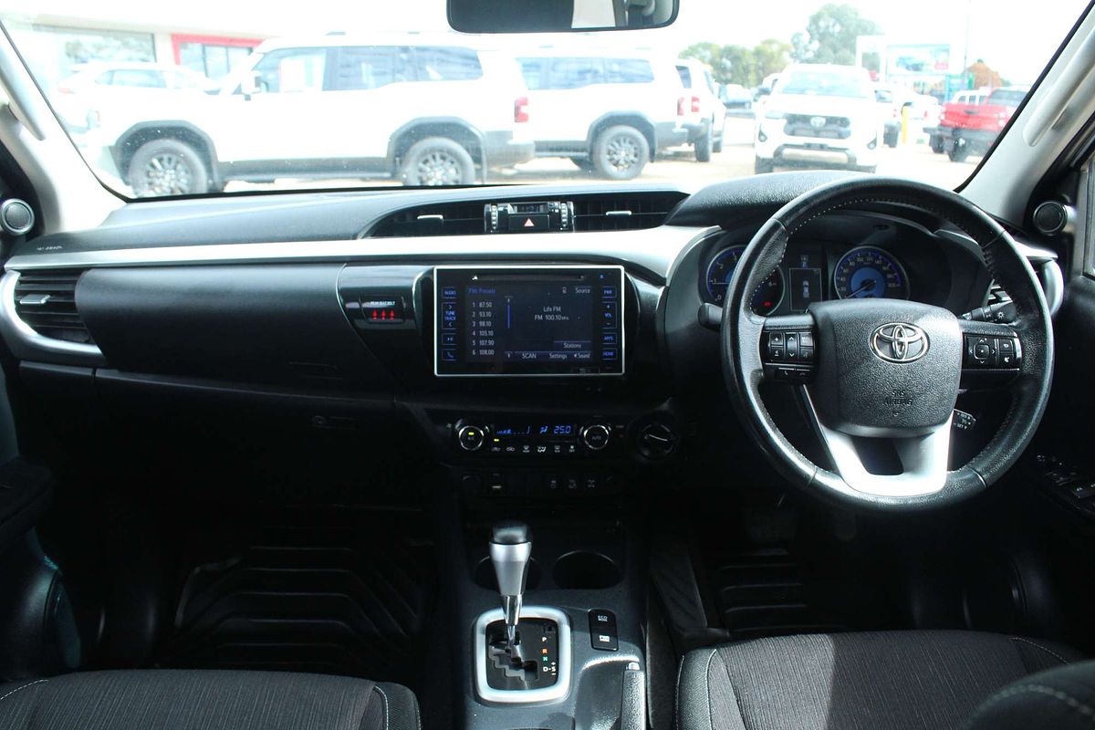 2017 Toyota Hilux SR5 GUN126R 4X4