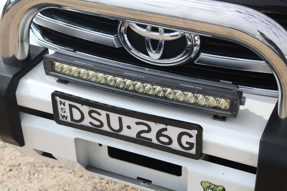 2017 Toyota Hilux SR5 GUN126R 4X4