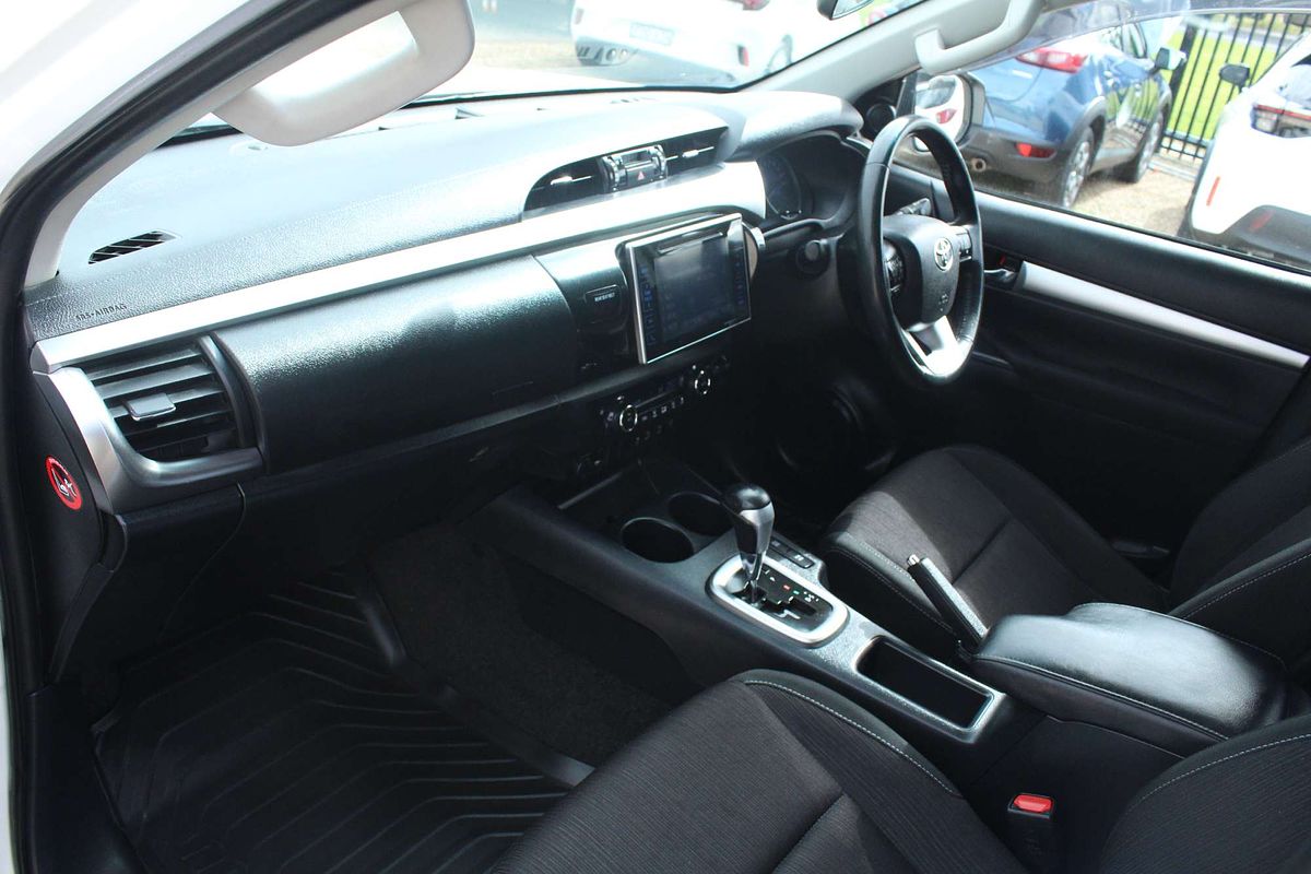 2017 Toyota Hilux SR5 GUN126R 4X4