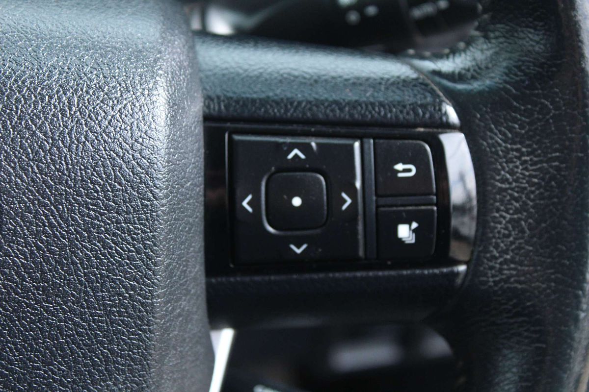 2017 Toyota Hilux SR5 GUN126R 4X4