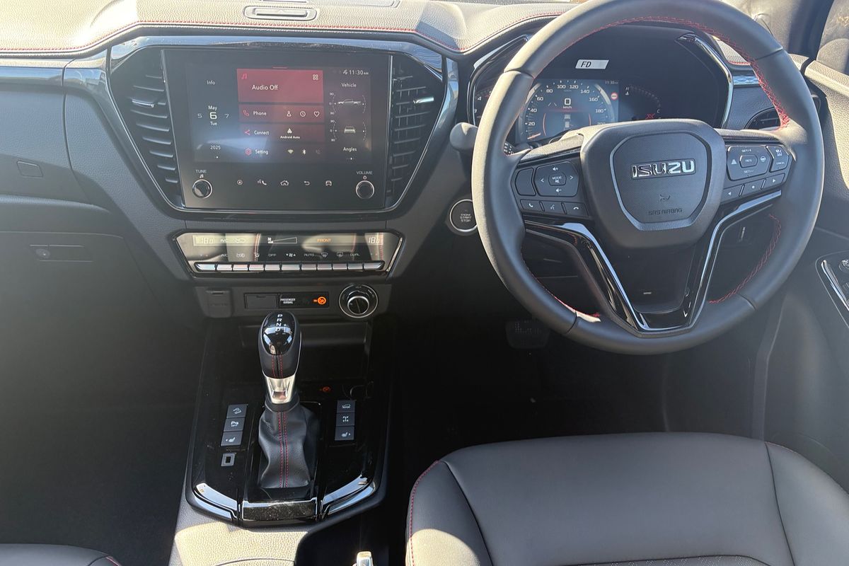 2025 Isuzu D-MAX X-TERRAIN 4X4