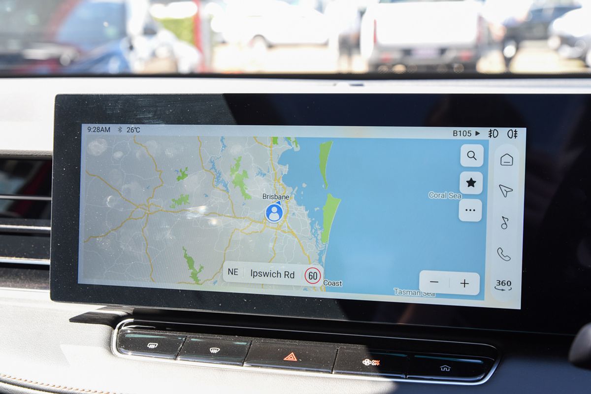 2025 MG HS Essence AS33