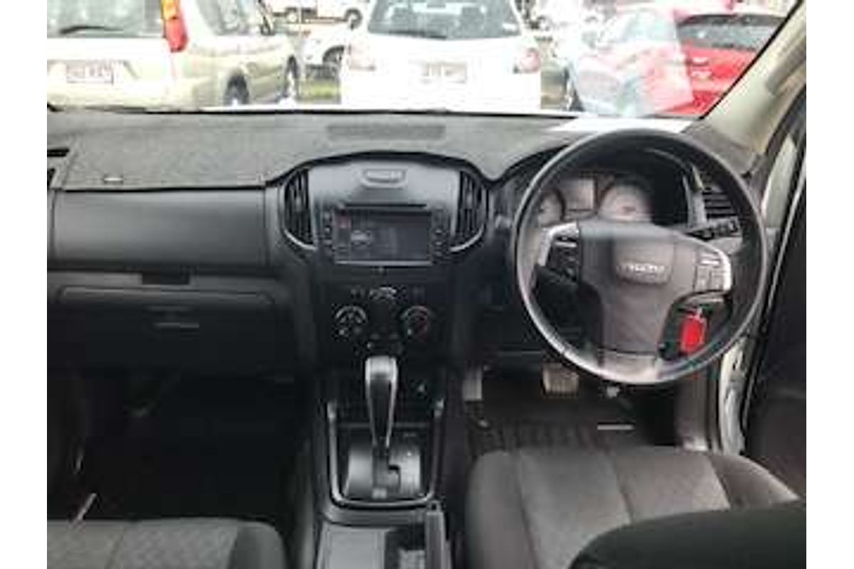 2017 Isuzu D-MAX SX High Ride  Rear Wheel Drive