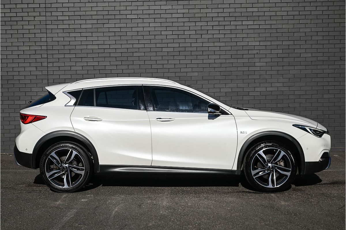2018 INFINITI QX30 Sport H15