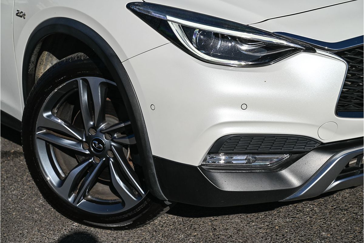 2018 INFINITI QX30 Sport H15