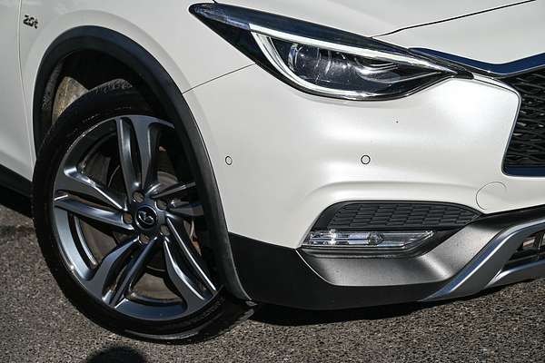 2018 INFINITI QX30 Sport H15