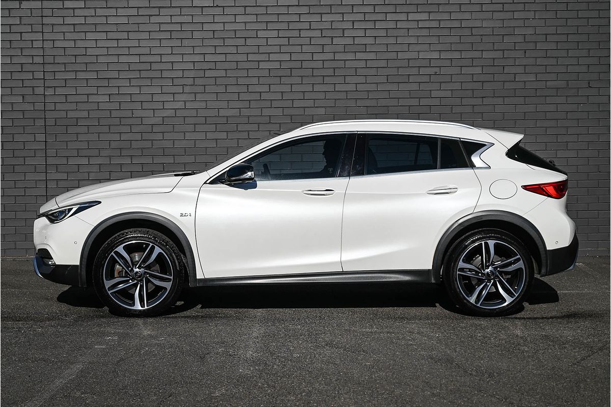 2018 INFINITI QX30 Sport H15