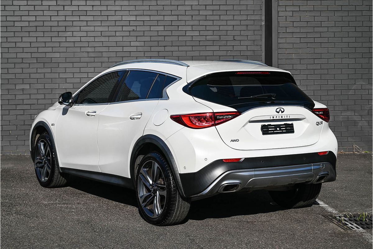 2018 INFINITI QX30 Sport H15