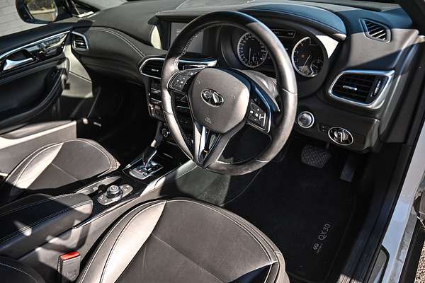 2018 INFINITI QX30 Sport H15