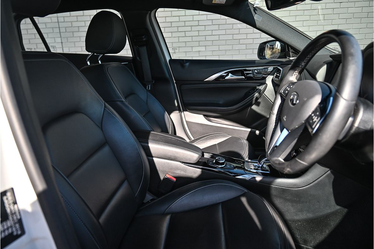 2018 INFINITI QX30 Sport H15