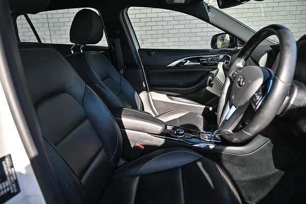 2018 INFINITI QX30 Sport H15