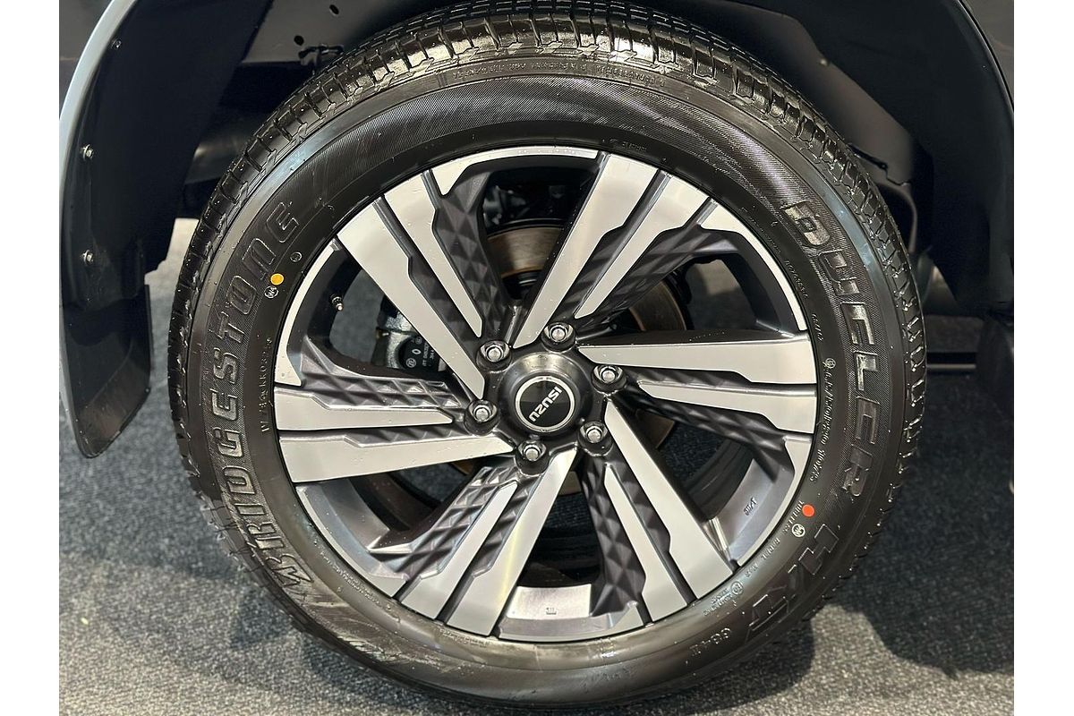 2025 Isuzu MU-X LS-T