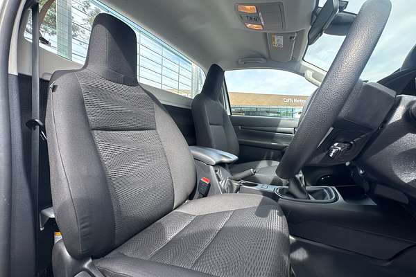 2024 Toyota Hilux SR GUN126R 4X4