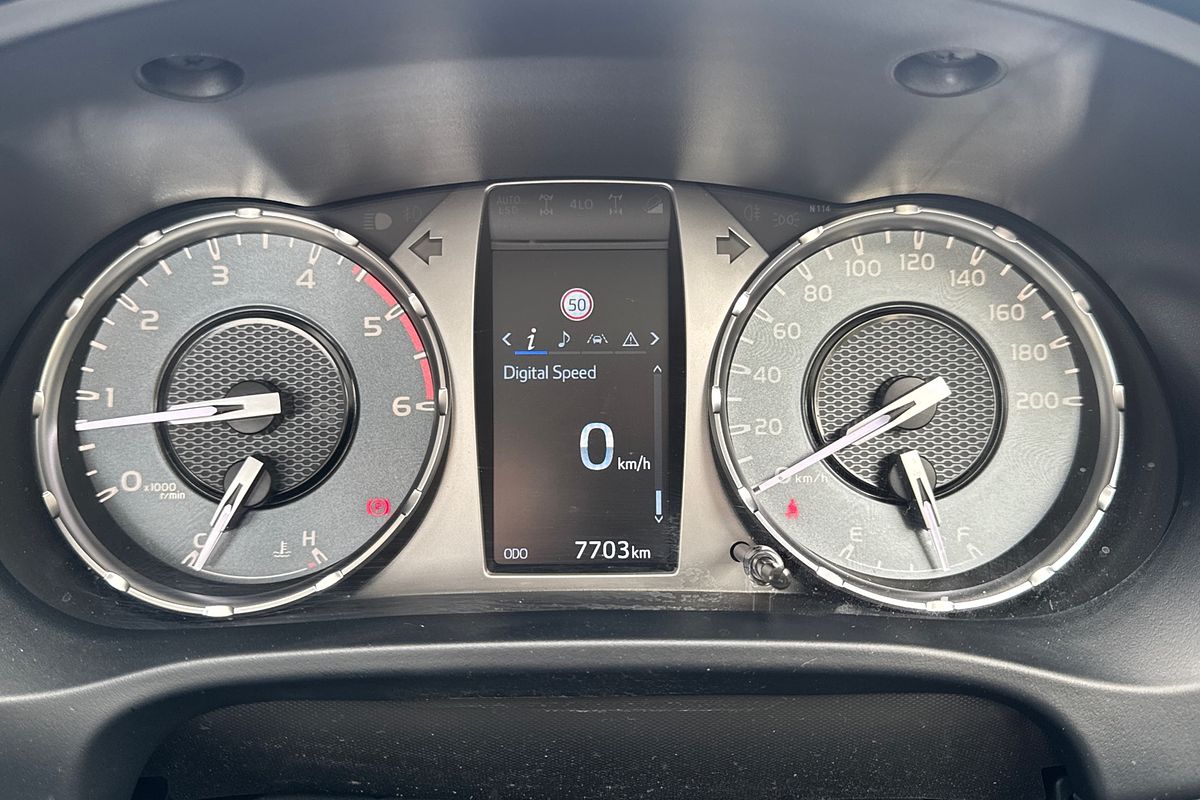 2024 Toyota Hilux SR GUN126R 4X4