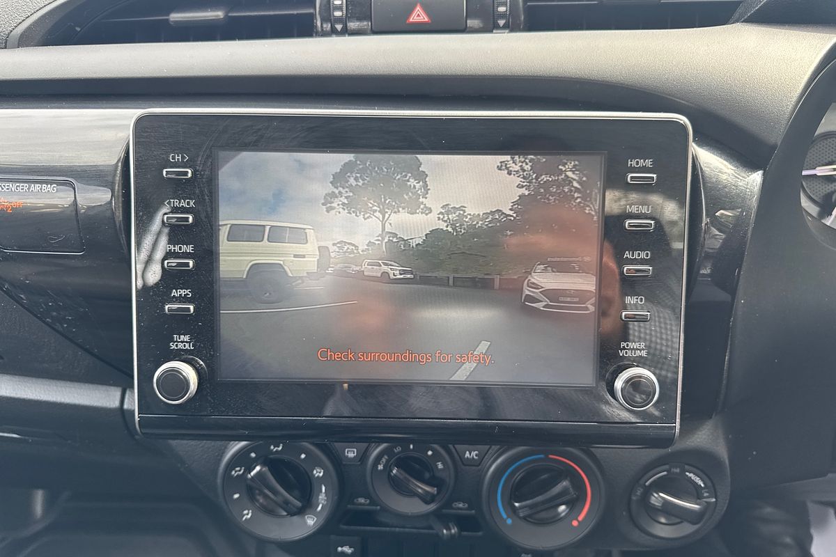 2024 Toyota Hilux SR GUN126R 4X4