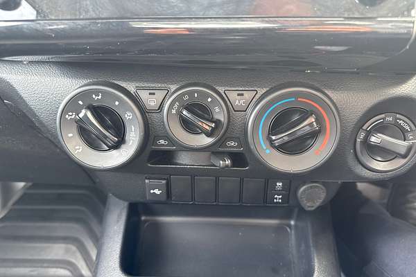 2024 Toyota Hilux SR GUN126R 4X4