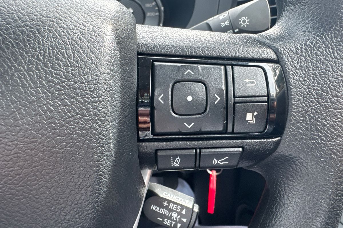 2024 Toyota Hilux SR GUN126R 4X4