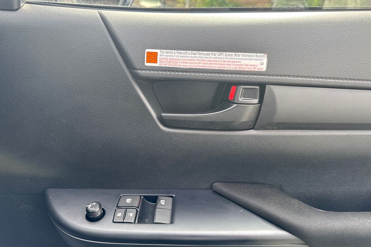 2024 Toyota Hilux SR GUN126R 4X4